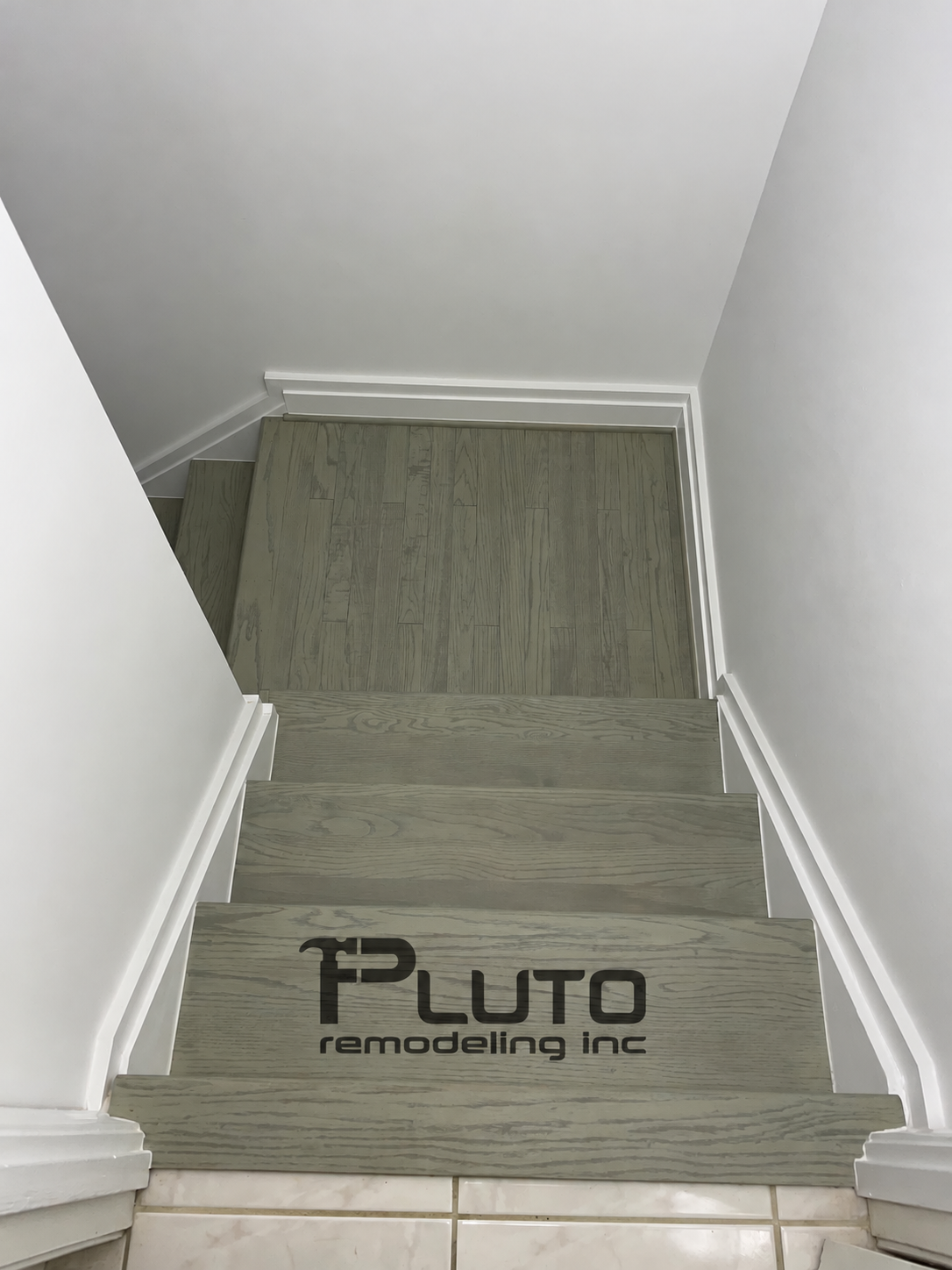 Stair landing and flooring — Pluto Remodeling